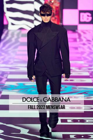 Luxury Brands προσφορές | Fall 2022 Menswear σε Dolce & Gabbana | 16/5/2022 - 15/7/2022