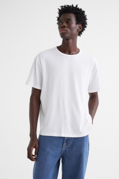 Προσφορά Regular Fit Ribbed cotton T-shirt για 14,99€ σε H&M
