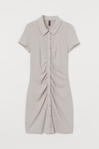 Προσφορά Φόρεμα με κουμπιά μπροστά για 5,99€ σε H&M