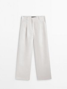 Προσφορά Παντελόνι Με Πιέτες Από Λινό Ζακάρ -Studio για 99,95€ σε Massimo Dutti