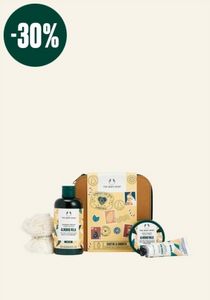 Προσφορά Soothe & Smooth Almond Milk Essentials Gift για 24,5€ σε The Body Shop