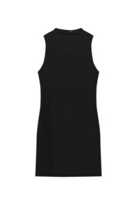 Προσφορά Κοντό ριμπ φόρεμα με ψηλό γιακά για 15,99€ σε Pull & Bear