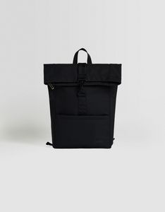 Προσφορά Rubberised backpack για 20,99€ σε Bershka
