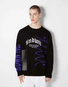 Προσφορά Long sleeve printed sweater για 14,99€ σε Bershka