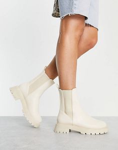 Προσφορά ASOS DESIGN Alfie chunky chelsea boots in off-white για 32€ σε Asos