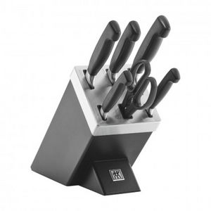 Προσφορά Zwilling Βάση μαχαιριών 7 τεμ. μαύρη με ενσωματωμένο ακονιστήρι σειρά Four Star για 219€ σε Παρουσίαση
