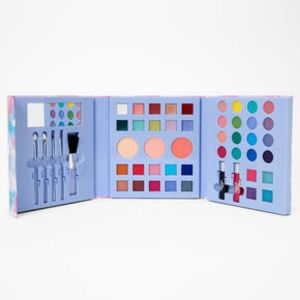Προσφορά Purple Butterfly 48 Piece Shaker Makeup Set για 17,99€ σε Claire's